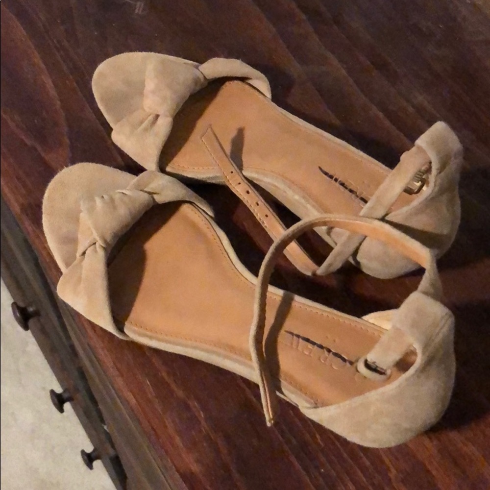 Sale! 🎉🎉Jcrew suede flats